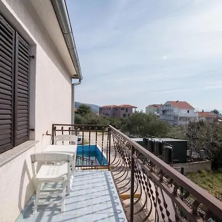 Fidelis - Two Bedroom With Terrace And Pool View 5 Trogir