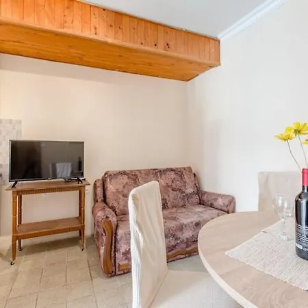 Apartment Fidelis - Two Bedroom With Terrace And Pool View 5 Trogir