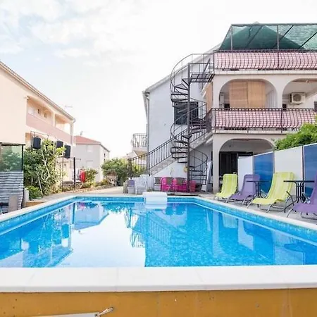 Fidelis - Two Bedroom With Terrace And Pool View 5 * تروغير
